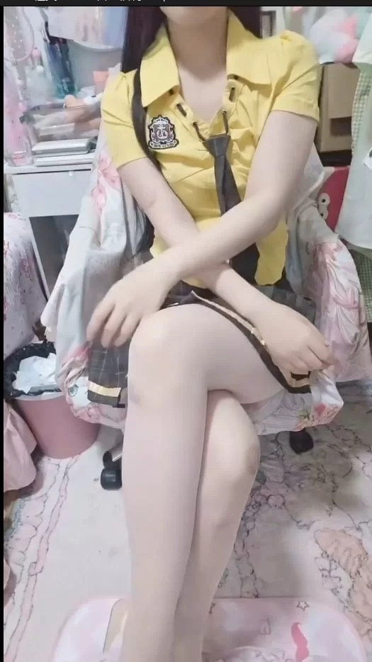 福利姬 11分钟 Cos学生自慰福利姬 [1V-171MB]#佐美【1v+1g】