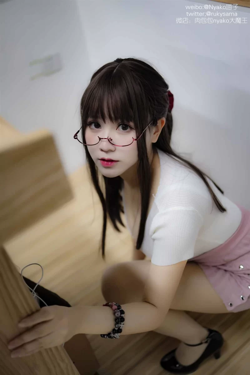 合法萝莉 Nyako喵子 合集74套 应该是素的【7348p101v+39.81GB】