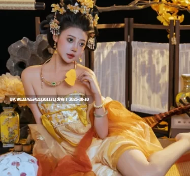 自拍 [中秋劲爆]顶级颜值 [奈汐酱 ]金笺寄月，超大尺度露阴丁字裤勒BB【1+4.18g】