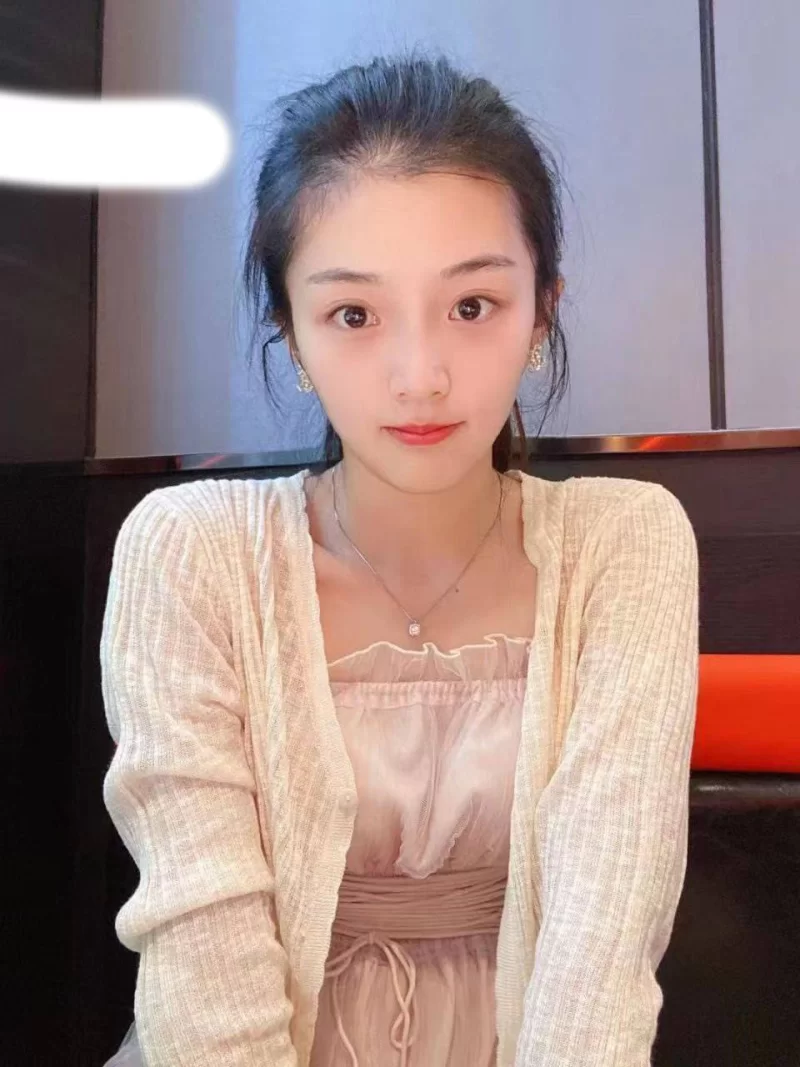 美女御姐 9分超高颜值的青春靓丽校花级别女神-秦x倪自慰 吃鸡 超【2+434MB】