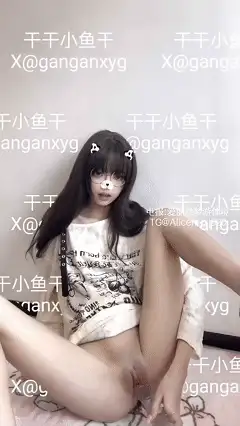 自拍 讨厌小鱼干 黑丝死库水仙女棒三分钟+露脸版戴眼镜自录【2v+350M】