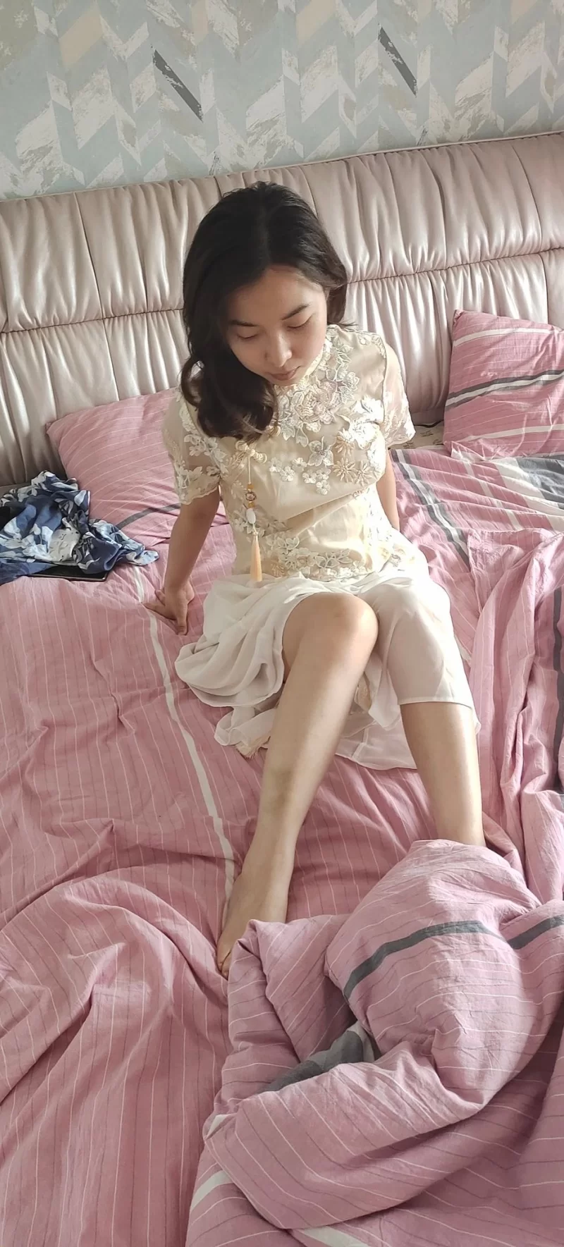 自拍 福州超反差初中女老师 家中和光头情人啪啪流出【1v+4.31G】