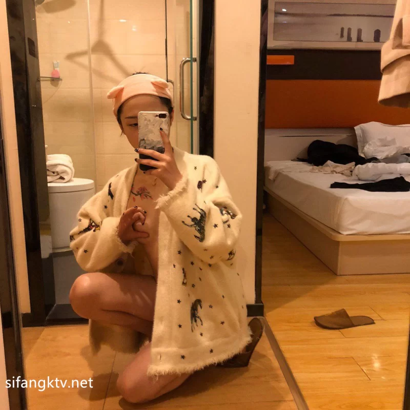 自拍 广州宋绮玉等55位极品美女露脸图影泄密【139V+252P+2g】