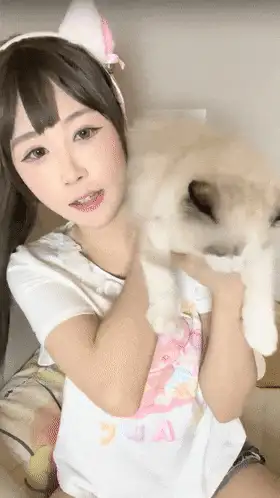 合法萝莉 抖音网红女神京鱼儿19岁kj少女童颜巨乳颜值高身材好被土【2+2563MB】