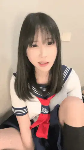 合法萝莉 抖音网红女神京鱼儿19岁kj少女童颜巨乳颜值高身材好被土【2+2563MB】