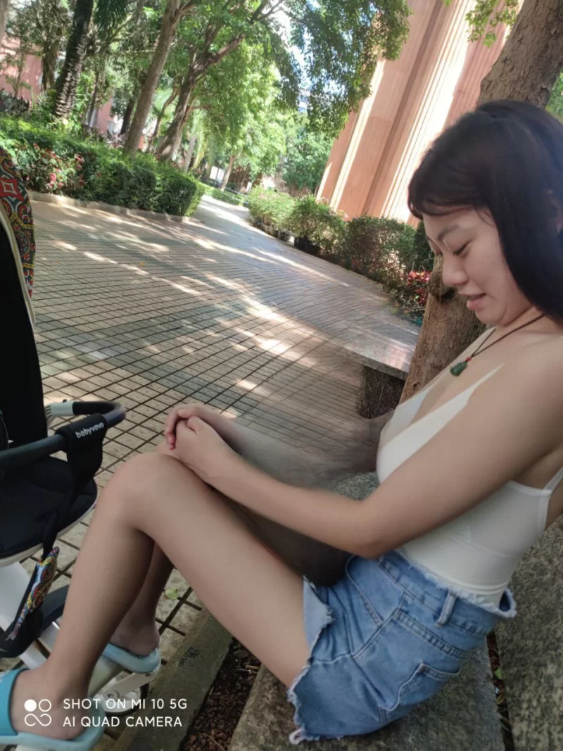 自拍 男友泄密 极品反差婊私下不为人知一面被男友流出【14V＋71P+1.64g】