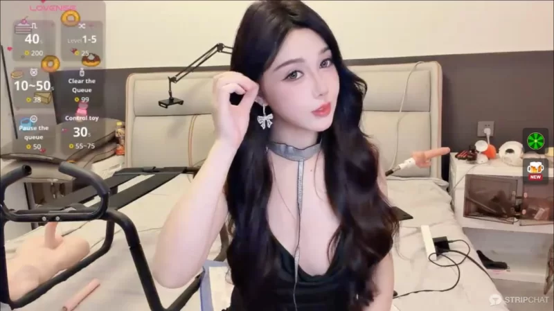 国产主播 za-02605 10月7日剧情开票秀 “气质黑裙女儿精心打扮准备出【1+578M】