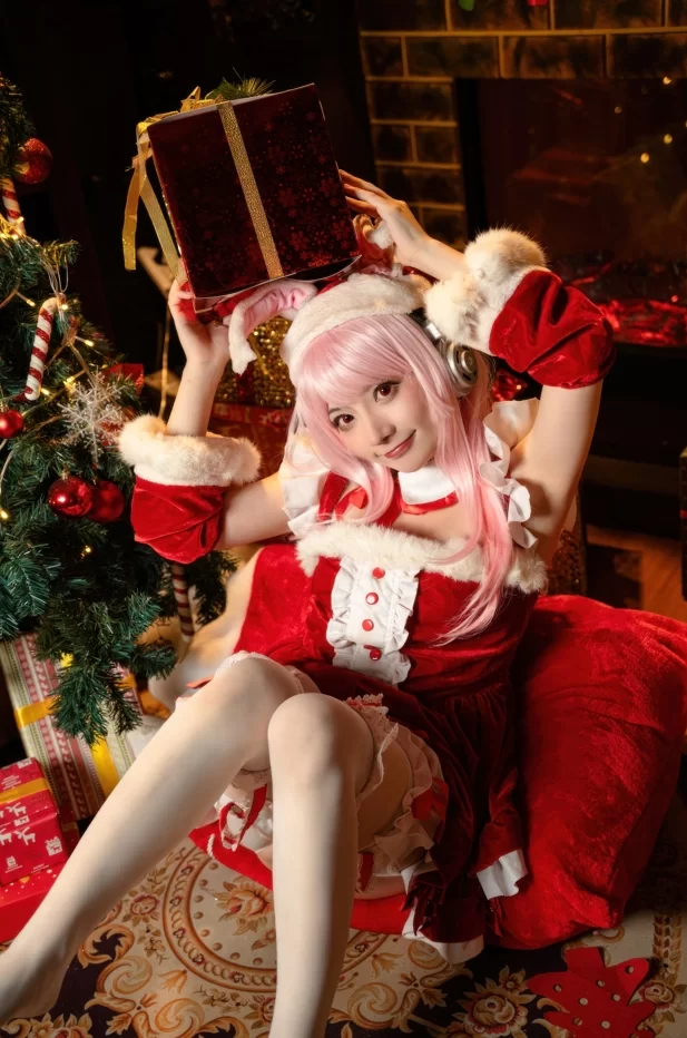 国产coser 是三不是世w - 索尼子 圣诞【44P+471M】