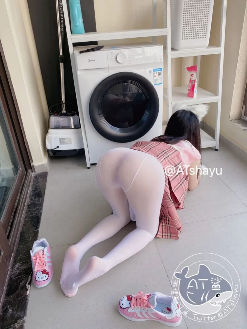 腿控足控 AT鲨 - 白丝宝宝【58P1V+19M】