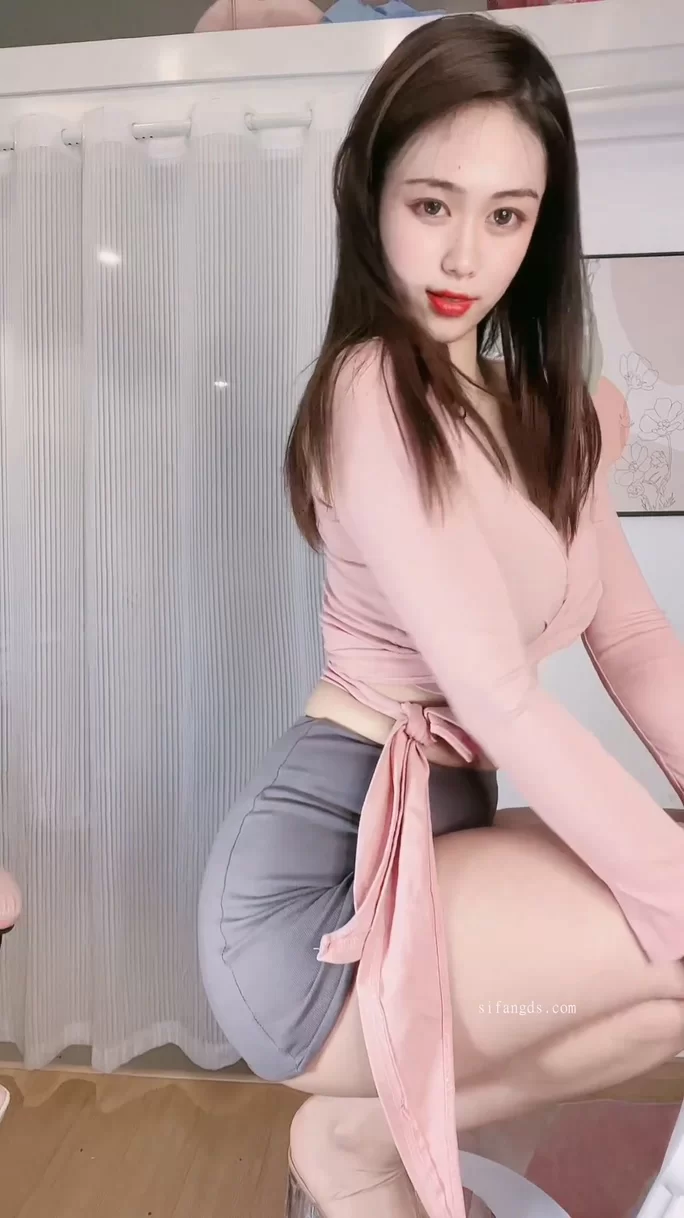 美女御姐 快手|可可 长腿翘臀御姐热舞【16+2.11】