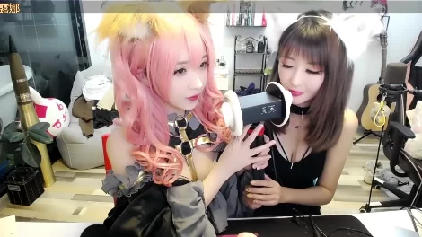 ASMR 小女巫露娜 双人舔耳【1v+239m】