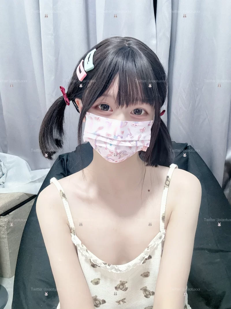福利姬 重磅首发！可爱少女姬小兔各种私拍照片流出【316P12V+112M】
