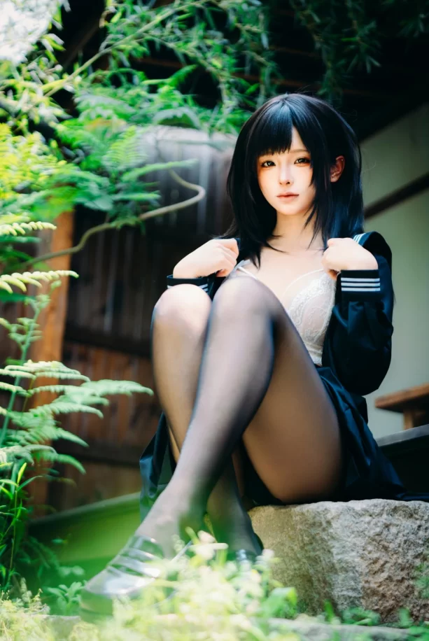 腿控足控 蠢沫沫_10月自拍1 [57P]【57P+1.8g】