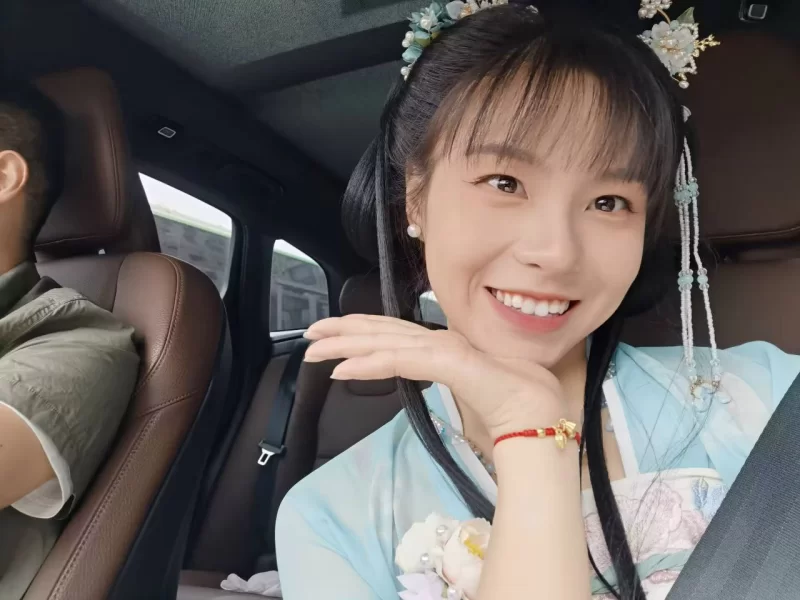 自拍 沈阳学妹，图影泄密泄密，眼镜妹又害羞又想要【1v+728m】