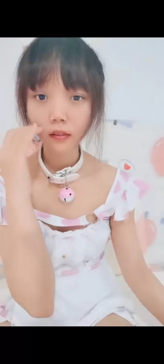 女大学生 宿舍大学生栗子跳蛋直播【22+18.22g】