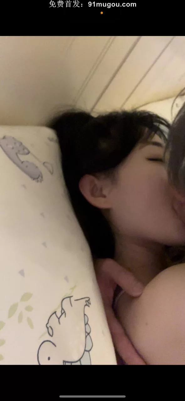 自拍 抖音机车小网红刘XX❤️假装是粉丝套近乎喝咖啡强上【1v+374m】
