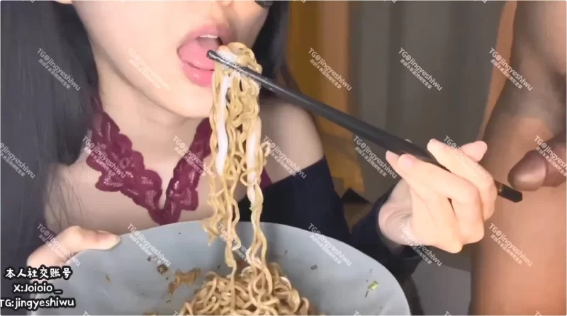 自拍 被爸爸狠狠的深喉 ..彻底成了爸爸的精液母狗了【nv+1.4g】