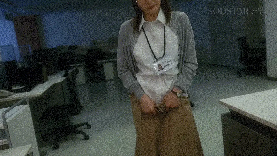 知名女优 无码破解START-424 暗恋美腿丝袜女同事却被调成性宠物 青空光【1V+7.6G】