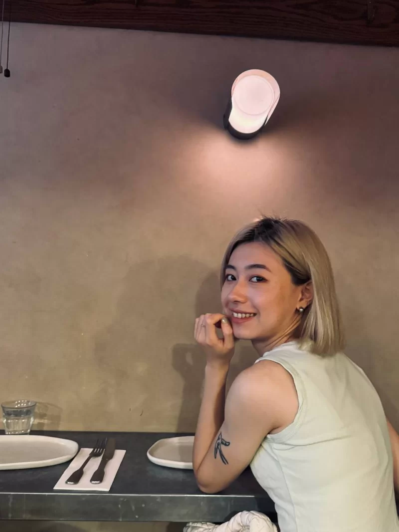 自拍 [国庆特刊二]反差9人组你的女神在别人那里不过是条母狗【v92,p371+1.16G】