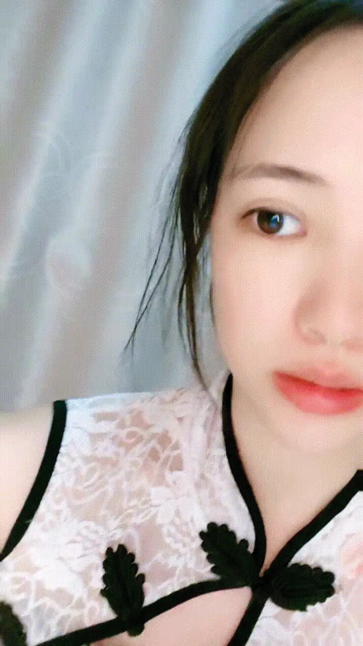 国产主播 [温柔小护士]完胜一众女星~奶大如球多毛粉逼【1V+129M】