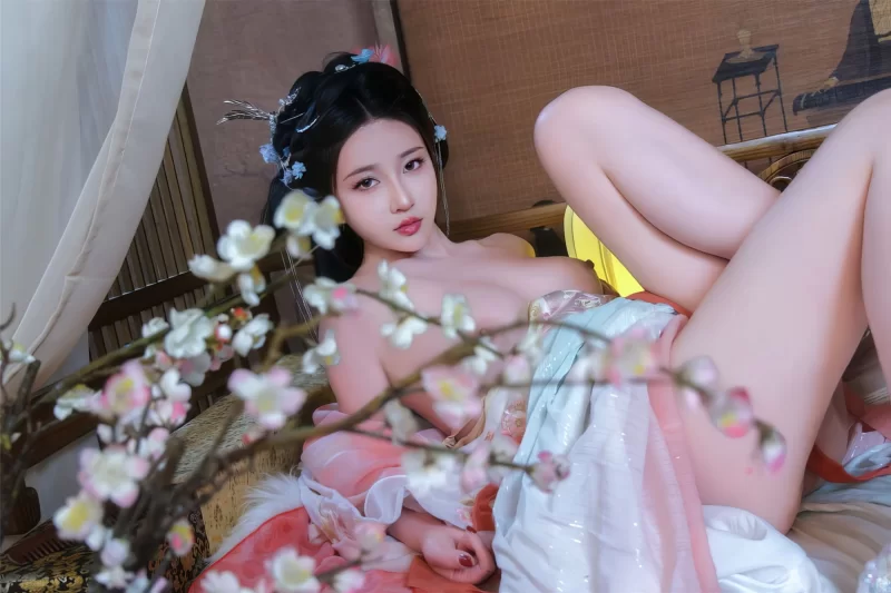 高颜值美女 气质美乳女菩萨｜年年Nnian小合集【1237P+339M】