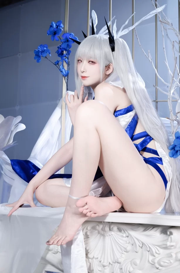 国产coser 封疆疆v - 碧蓝航线 可畏礼服 32P-934M【32P+934M】