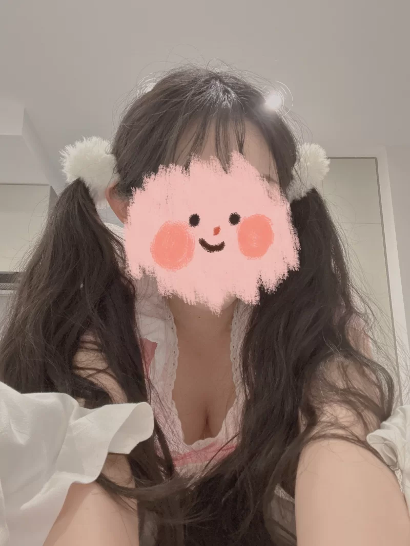 福利姬 超顶最全户外露出啪啪女神三岁小宝宝三人行【927.5M+91P106V】