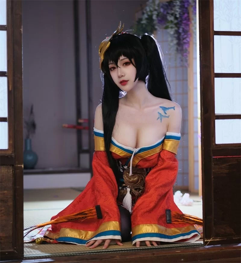 国产coser 一米八的大梨子 - 大凤和服 4K [31P-286M]【1+286m】