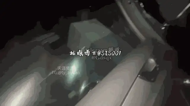 自拍 推特约炮网黄「深圳第一深情」「LOOKS199」女神级别灵动美【多p+v+193.69M】