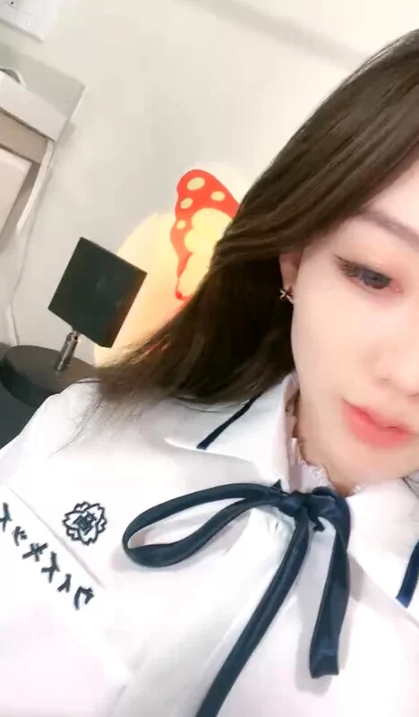 美女御姐 粉嫩美穴網紅女神難得大尺度自慰幹淨無毛嫩穴電動舌頭【2+840MB】