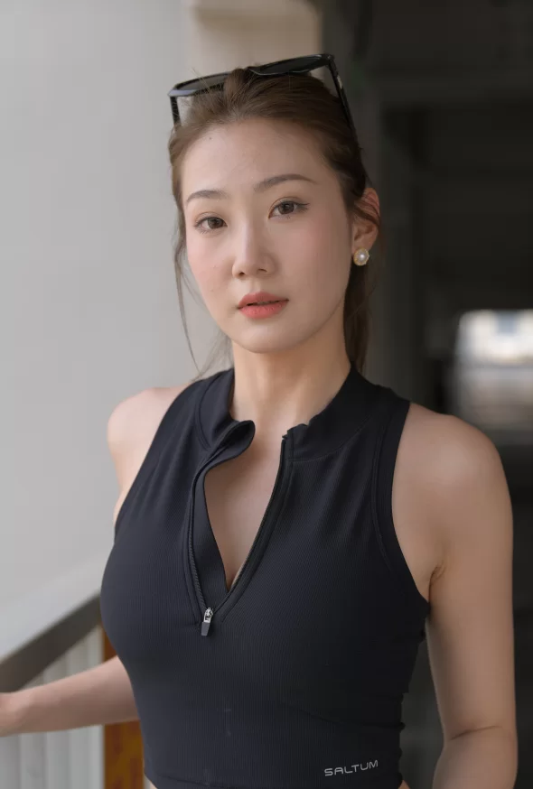 国产模特 街拍模特 若雨08  [一始专区] 续梦 黑色套装2023.06.07【674P+1V+30G】