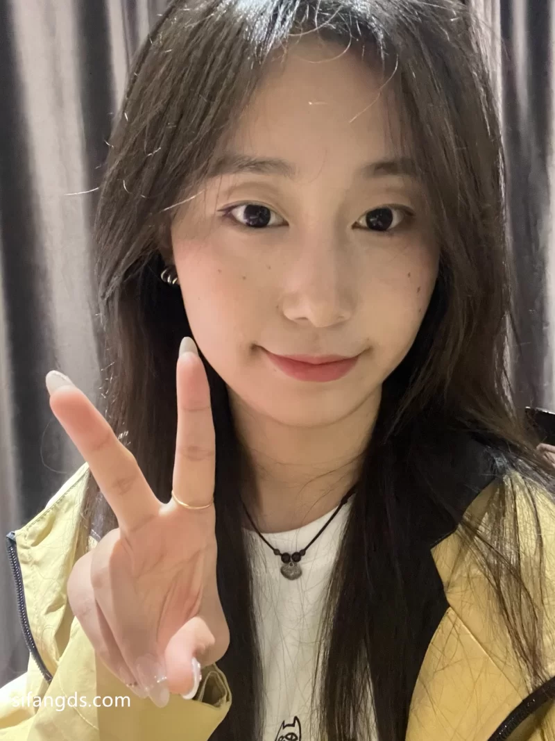 自拍 反差婊学院派美女孙奕彤与金主爸爸自拍性爱视频【6p7v+477M】