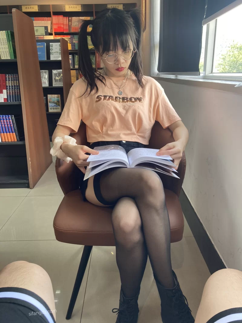 自拍 [精品]独家泄密流出系列88【84v+126p+2.69g】