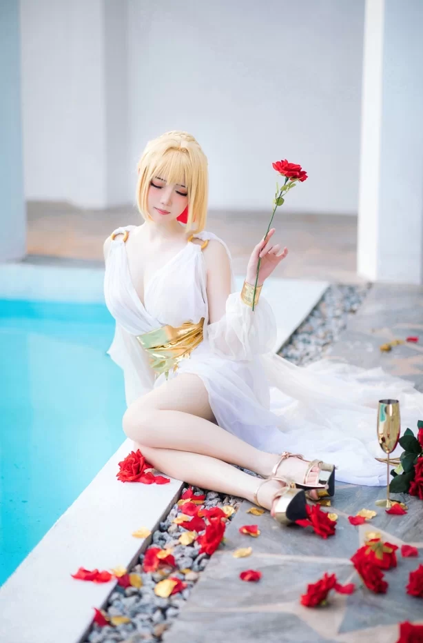 国产coser 焖焖碳 - FGO 尼禄睡裙 27P-239M【27P+239M】