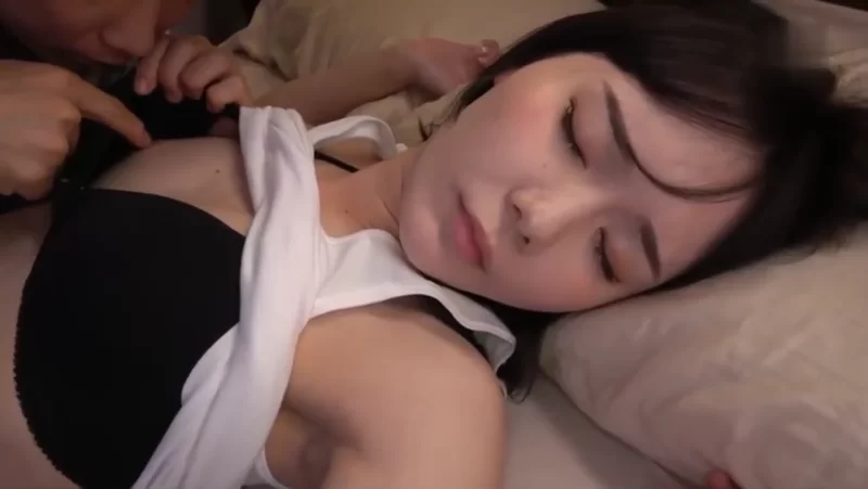 日韩AV π1532-SONE-101 会喷水的乖嫂子【v1+1.56g】
