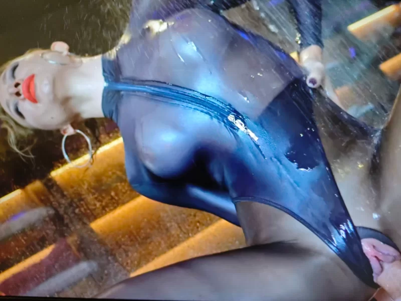 少妇  1币白嫖2025.06.03 - Angel The Dreamgirl - Tight Wet Taken Drenched【1v+3g】