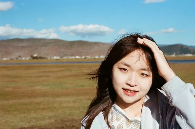 自拍 粉装小学妹,被邪恶叔叔干的面目扭曲,洗澡造爱换衣流出【1v+1.43G】