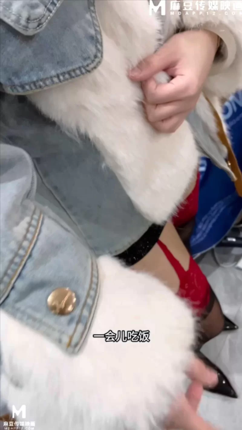 有剧情的 [精品乱伦]奶气草莓 - 做家教的吊带丝袜嫂子【1+1.3G】