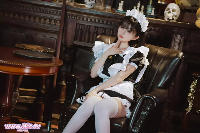 福利姬 超美极限擦边女菩萨-桜井宁宁-新符文女仆+过膝白丝【120P+844m】