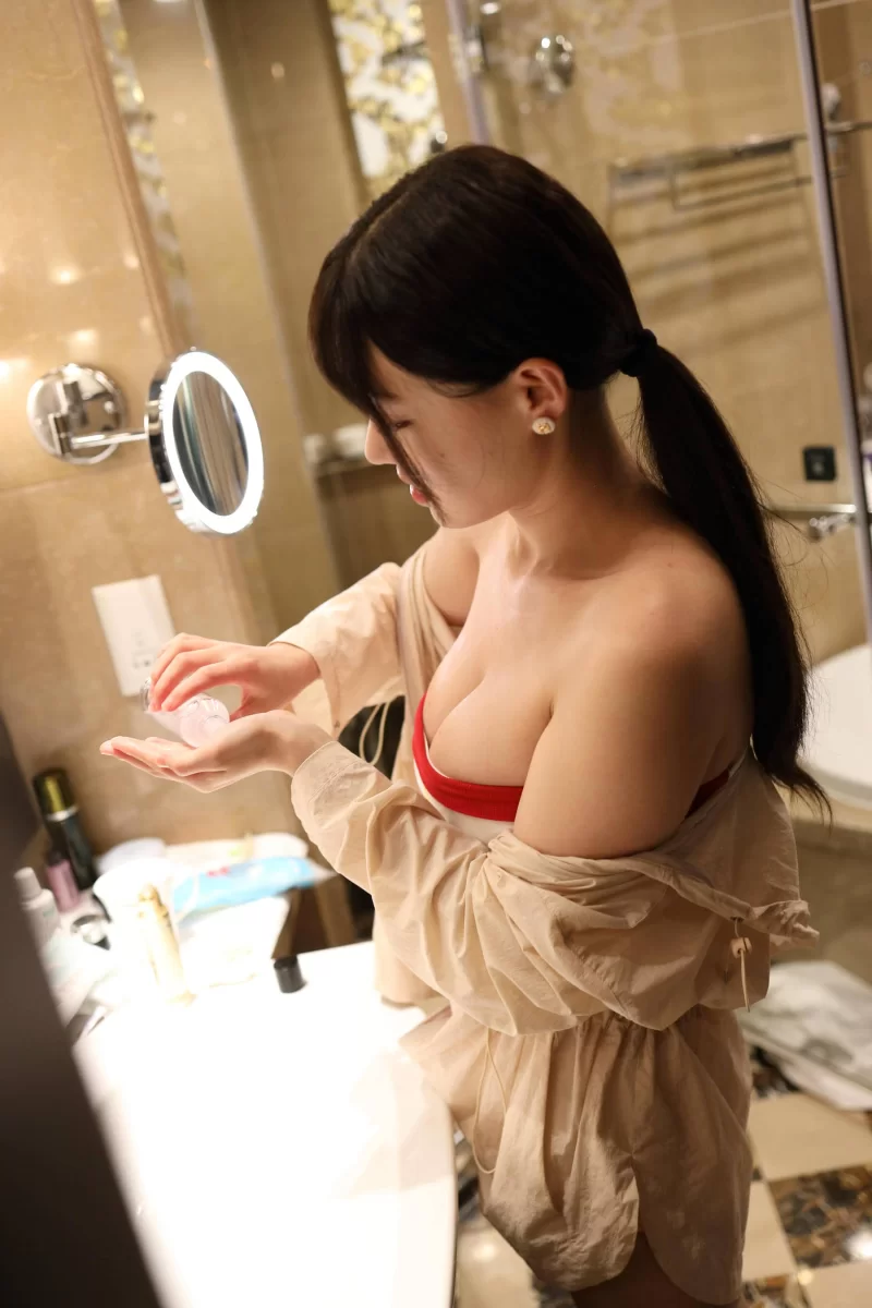 国产模特 [国模]魔镜街拍 范家辉x朱可儿Flower 若轻 作品集【334P+2V+10G】