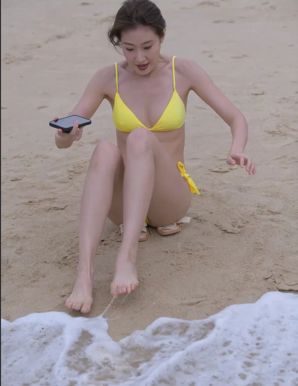 国产模特 街拍模特 若雨22 一始街拍作品 - 夏，若然一空-黄色泳装【873P+1V+图片17.2G+视频22.5G】