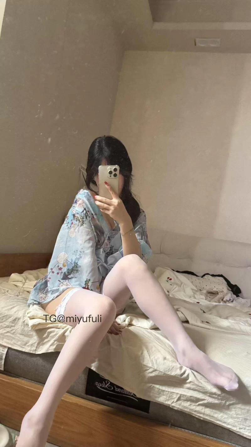 高颜值美女 [素]抖音 雪顶 岛遇 最新至：2025.10.28【229P18V+455M】