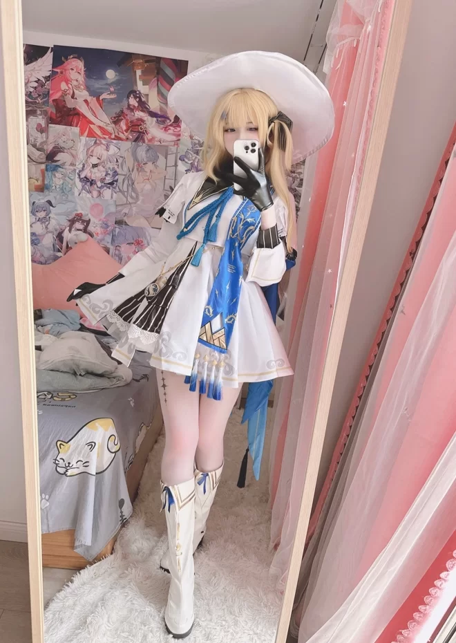 国产coser Misa呆呆 - フィービー【18P+1V+40M】