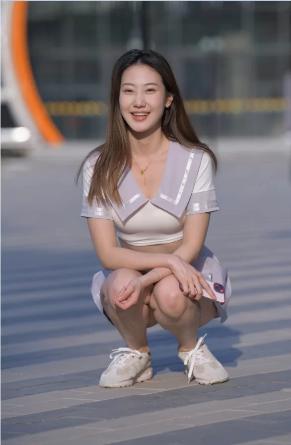 国产模特 街拍模特 若雨16 一始街拍作品 - 下一站守候 学生装【763P+2V+图片17G+视频20G】