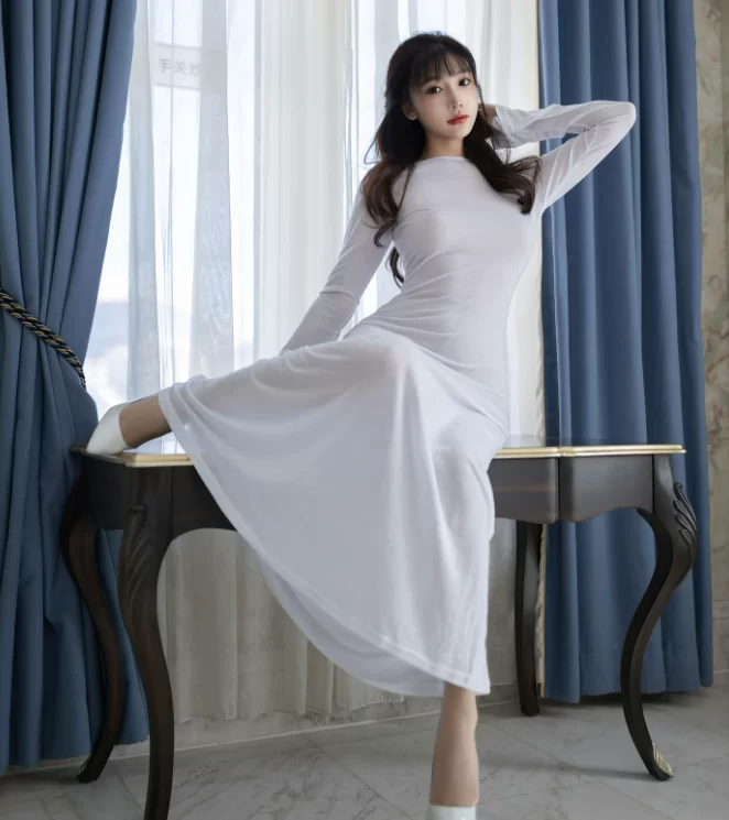 国产模特 秀人网]！陆萱萱 纯白轻薄连衣长裙 肉丝真空无内【81P+680M】