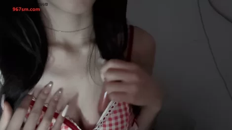 ASMR ASMR  觉觉不困  R_E_STUDIO  揉熊夹唇釉摩擦【1v+86m】