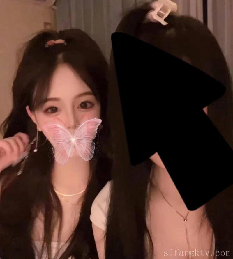 自拍 终极反差极品空姐❤️工作时是女神下班就是金主母狗【1v+1.21G】