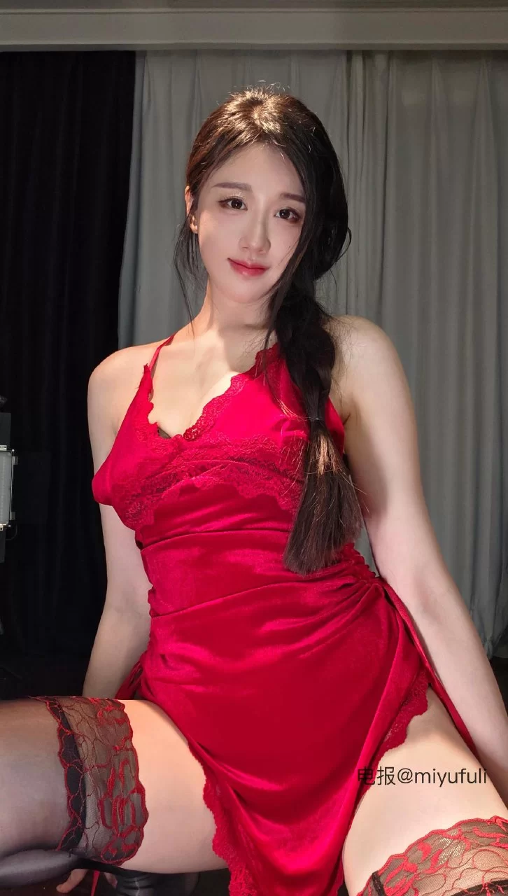 高颜值美女 [素]抖音 轩子巨二兔 秘语空间最新至：2025.11.3【311P+90M】