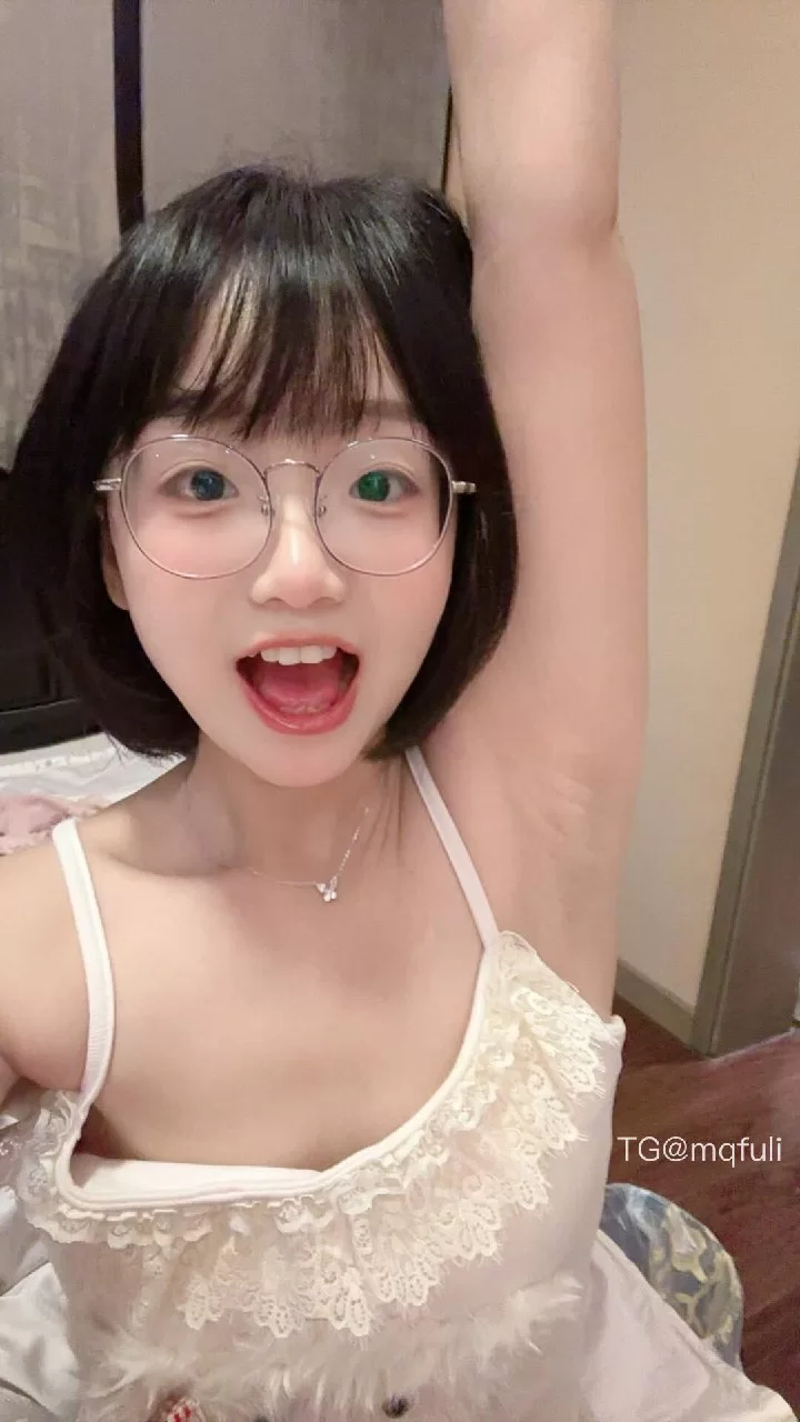 高颜值美女 [素]抖音 王胜利 岛遇 新至：2025.10.28【82P25V+841M】