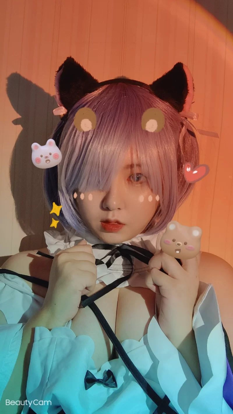 合法萝莉 漫展认识的小姐姐 雷姆  附其他细节部分预览图【88+180】